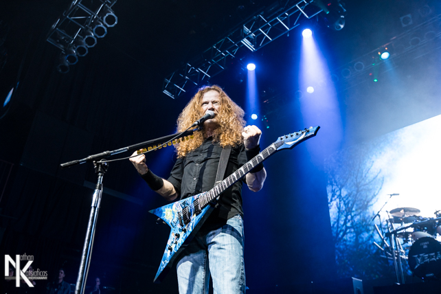 Dave Mustaine has completed his throat cancer treatments
