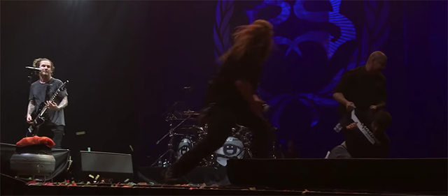 Watch Corey Taylor fan get tackled by security at Stone Sour’s Moscow show