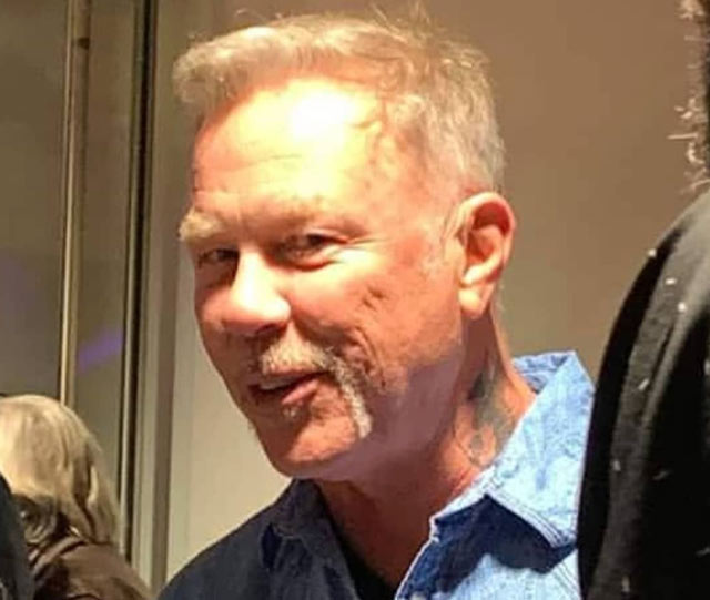 Yeah! James Hetfield makes first public appearance after rehab