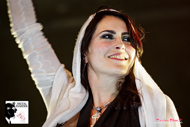 Metal Inside(r) Home Quarantine: Within Temptation’s Sharon working on new music and apple turnovers