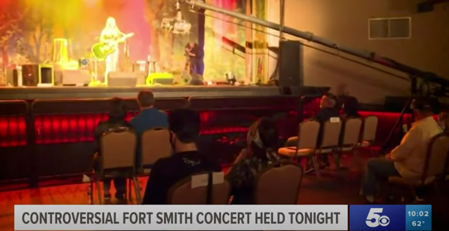 First socially-distanced concert in the US takes place in Arkansas