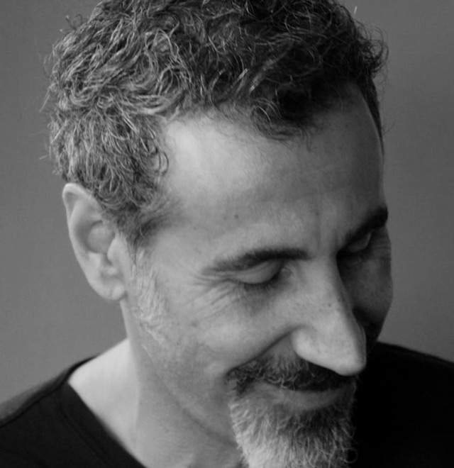 Serj Tankian shoots video for new solo material